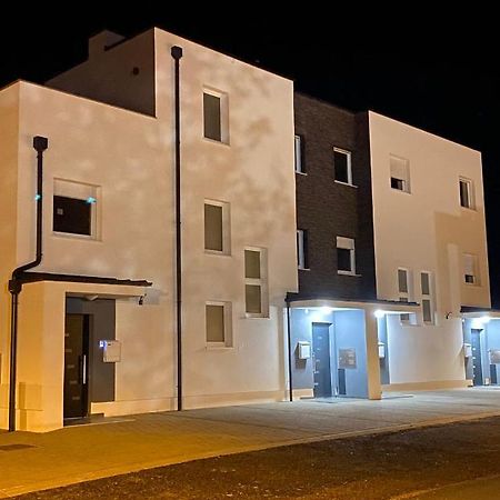 Penthouse West S Apartment Varazdin Ngoại thất bức ảnh