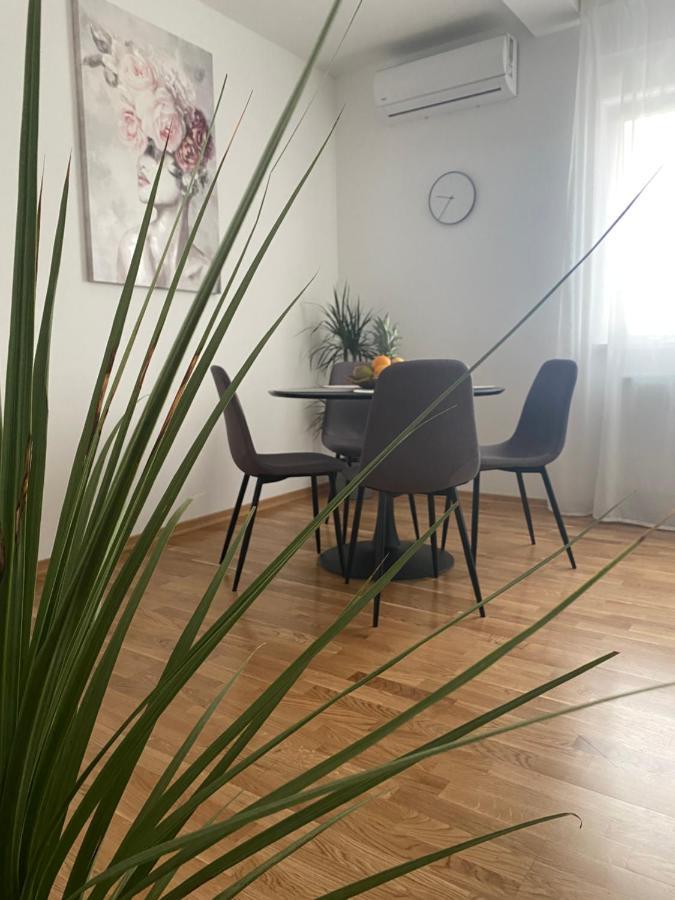 Penthouse West S Apartment Varazdin Ngoại thất bức ảnh