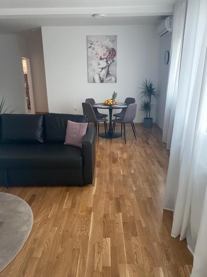 Penthouse West S Apartment Varazdin Ngoại thất bức ảnh